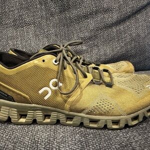 On Running Men's Green Beige Athletic Shoes Size 9.5